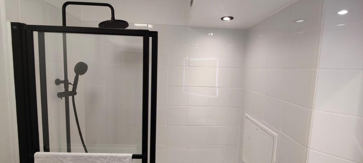Paris Expo Suite Appartement & Parkings Dans Un Hotel 4 Etoiles, Porte De Versailles - Check In Autonome 24-7 Исси-ле-Мулино Экстерьер фото